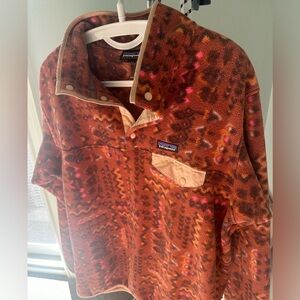 Patagonia Fleece size extra large worn once beautiful fall print